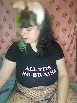 Snapshot of kira_132 chatting on 11-05-25, 01:49 kira 132 online show from 11-05-25, 01:49