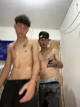 Snapshot of LatinBoysxxx chatting on 01-22-25, 07:24 LatinBoysxxx online show from 01-22-25, 07:24