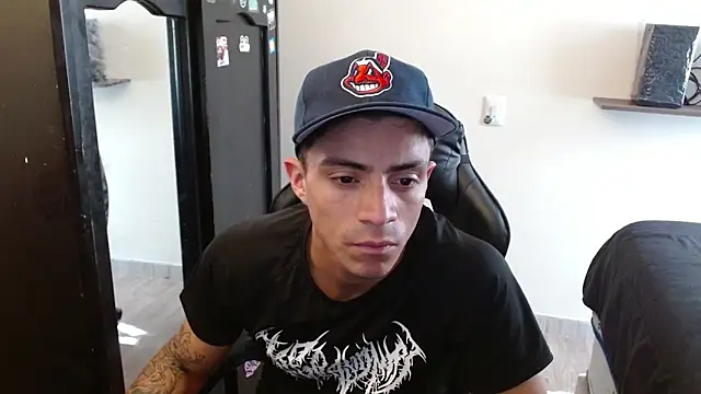 kv   xxx  online show from 02-21-26, 07:48