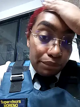 Snapshot of Cinnamon-Skin chatting on 12-29-24, 04:05 Cinnamon-Skin online show from 12-29-24, 04:05