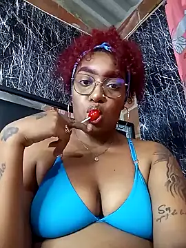 Snapshot of Cinnamon-Skin chatting on 01-24-25, 02:18 Cinnamon-Skin online show from 01-24-25, 02:18