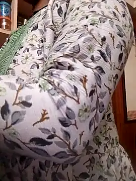 Snapshot of sneha_telugu_girl chatting on 01-25-25, 04:24 sneha telugu girl online show from 01-25-25, 04:24