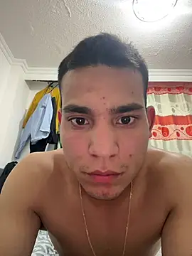 Snapshot of stiven-p23 chatting on 05-25-26, 12:49 stiven-p23 online show from 05-25-26, 12:49
