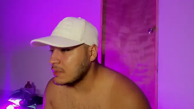 dylanchilii31 online show from 04-08-26, 02:22