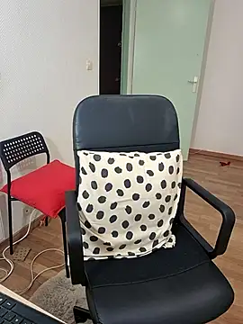 JennyCoquine online show from 06-27-26, 08:30
