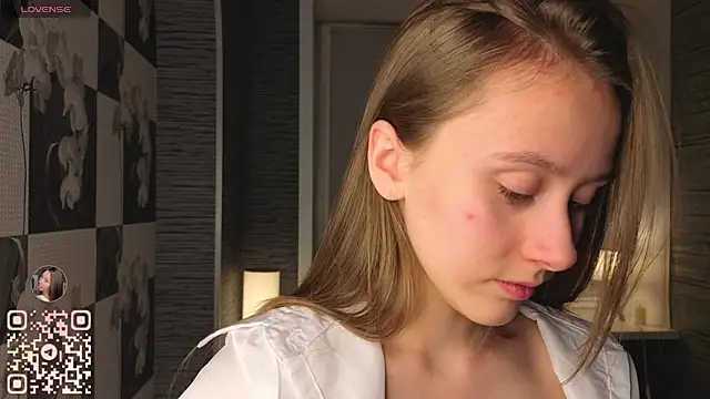 Snapshot of EthalBuffkin chatting on 11-29-25, 07:17 EthalBuffkin online show from 11-29-25, 07:17