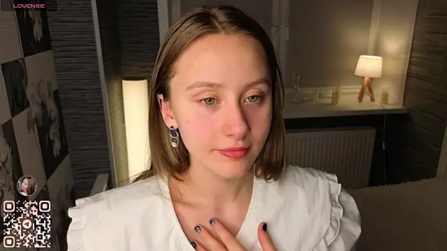 Snapshot of EthalBuffkin chatting on 11-30-25, 07:40 EthalBuffkin online show from 11-30-25, 07:40