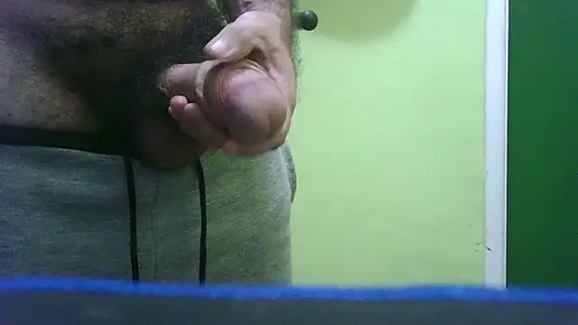 loganwolverine02 online show from 01-29-25, 08:56