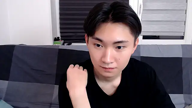 Miram Yu online show from 01-13-25, 12:09