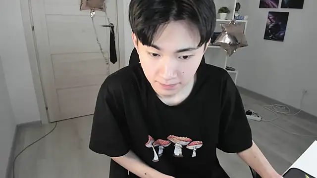 Miram Yu online show from 01-22-25, 01:42