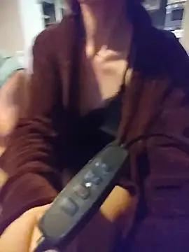 Snapshot of Cplhdef chatting on 02-25-26, 08:51 Cplhdef online show from 02-25-26, 08:51