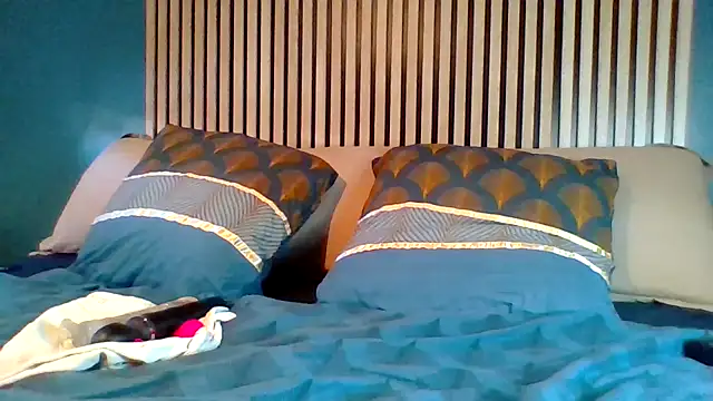 Snapshot of Cplhdef chatting on 03-02-26, 02:02 Cplhdef online show from 03-02-26, 02:02