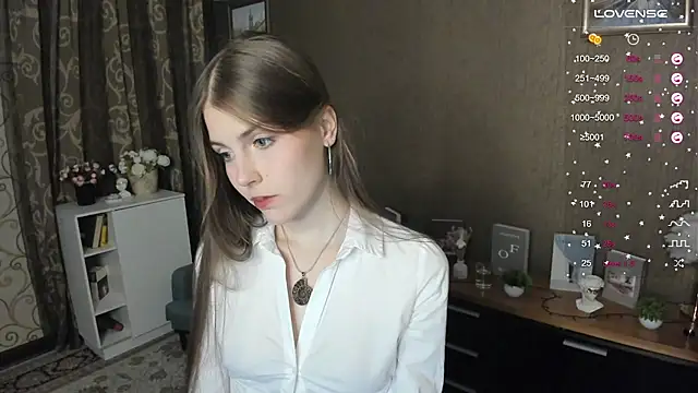 Snapshot of DarleneHatt chatting on 01-11-25, 03:55 DarleneHatt online show from 01-11-25, 03:55