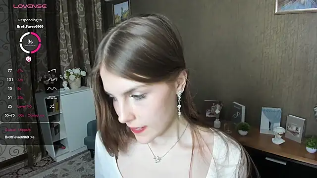 Snapshot of DarleneHatt chatting on 01-17-25, 05:21 DarleneHatt online show from 01-17-25, 05:21