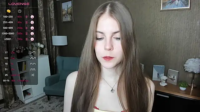 Snapshot of DarleneHatt chatting on 01-17-25, 08:22 DarleneHatt online show from 01-17-25, 08:22