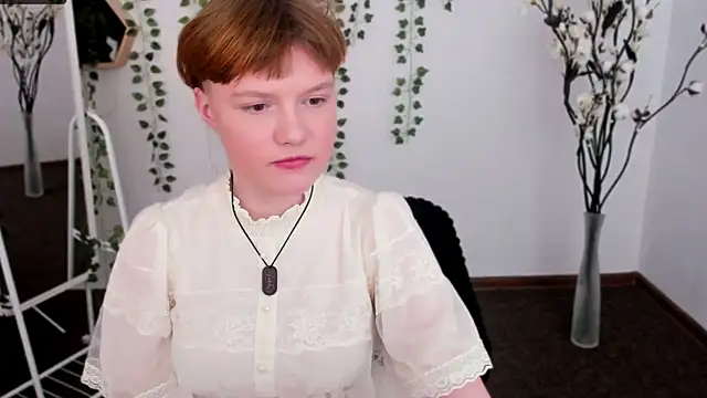 DreamyLuna online show from 01-23-25, 12:25