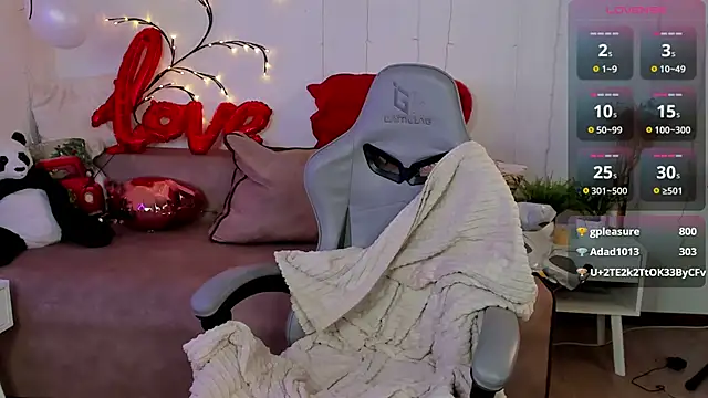 DreamyLuna online show from 02-02-25, 03:10