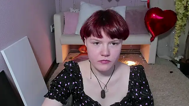 DreamyLuna online show from 02-13-25, 08:55