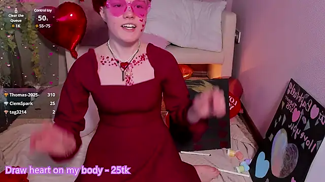 DreamyLuna online show from 02-14-25, 11:42