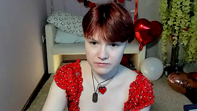 DreamyLuna online show from 02-19-25, 08:31