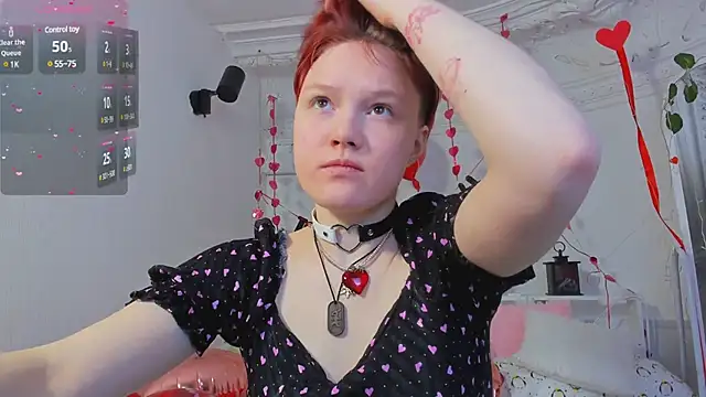 DreamyLuna online show from 02-20-25, 08:36