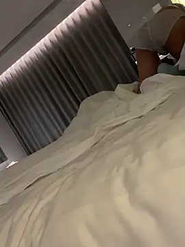 iyy2004 online show from 03-04-25, 12:50