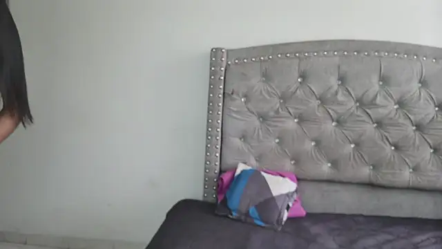 Nesuko kamado  online show from 10-30-25, 04:52