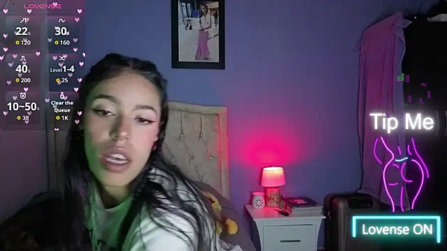 stephania t online show from 03-05-26, 04:58