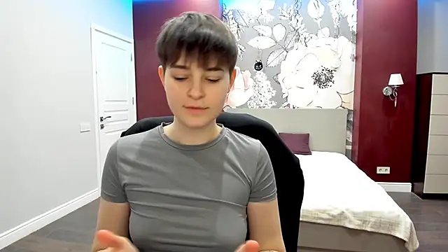 EmiliaYours online show from 02-17-26, 03:19