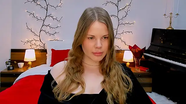 holy kitty online show from 02-05-25, 06:24