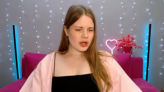 holy kitty online show from 02-19-25, 05:06