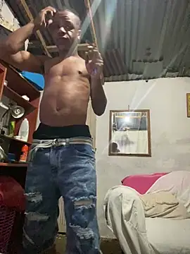 Snapshot of ElNegroRony chatting on 01-08-25, 04:55 ElNegroRony online show from 01-08-25, 04:55