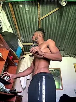 Snapshot of ElNegroRony chatting on 09-23-25, 03:26 ElNegroRony online show from 09-23-25, 03:26