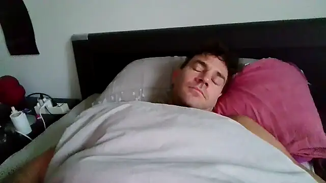 Snapshot of alpha-hunk chatting on 11-09-25, 09:18 alpha-hunk online show from 11-09-25, 09:18