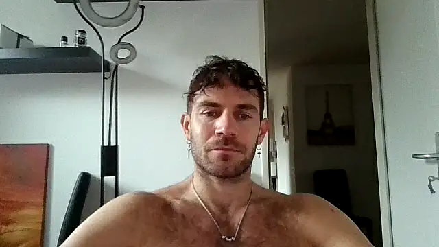 Snapshot of alpha-hunk chatting on 11-17-25, 10:32 alpha-hunk online show from 11-17-25, 10:32