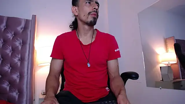 Sr Magnus  online show from 10-26-25, 01:17