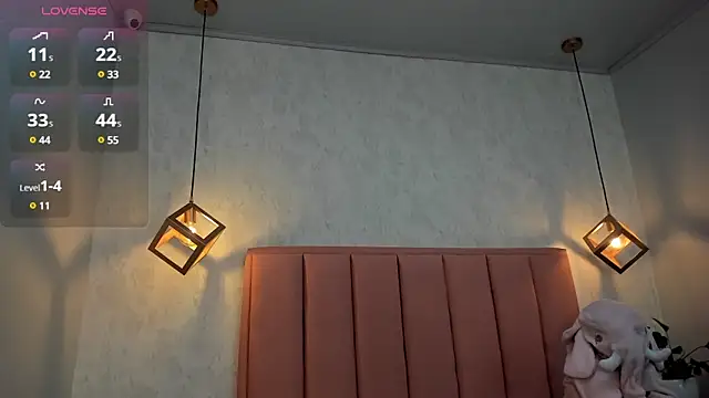 Snapshot of MAYROBERTSS chatting on 01-17-25, 12:21 MAYROBERTSS online show from 01-17-25, 12:21