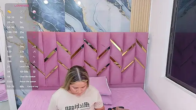 collegepawglovedaddy online show from 03-11-26, 07:53