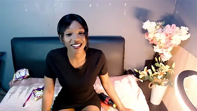 Snapshot of Ebonypreciousx chatting on 09-18-25, 09:22 Ebonypreciousx online show from 09-18-25, 09:22