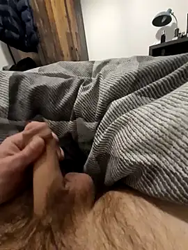 Snapshot of NiceBone000 chatting on 12-16-24, 07:32 NiceBone000 online show from 12-16-24, 07:32