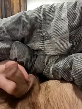 Snapshot of NiceBone000 chatting on 02-11-26, 09:31 NiceBone000 online show from 02-11-26, 09:31