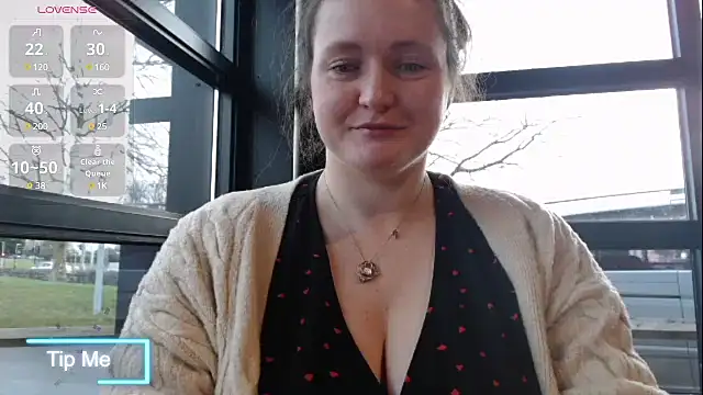 BustyBonnieUK online show from 01-24-25, 09:49