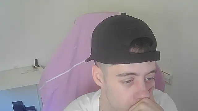 Snapshot of Murcianito chatting on 02-24-26, 12:14 Murcianito online show from 02-24-26, 12:14