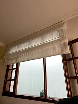 aurora divine online show from 11-02-25, 01:24