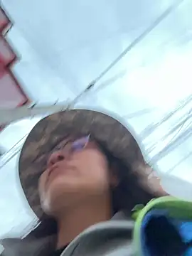 aurora divine online show from 02-12-26, 10:49