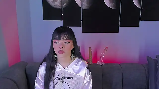 Snapshot of maddy_walker chatting on 01-07-25, 09:03 maddy walker online show from 01-07-25, 09:03