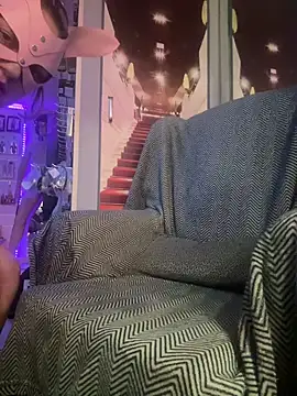 Snapshot of _linarose chatting on 12-04-24, 10:30 linarose online show from 12-04-24, 10:30