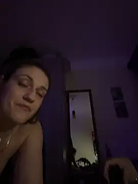 Snapshot of _linarose chatting on 12-10-24, 10:47 linarose online show from 12-10-24, 10:47