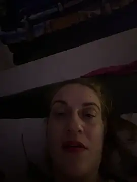 Snapshot of _linarose chatting on 03-21-25, 01:24 linarose online show from 03-21-25, 01:24