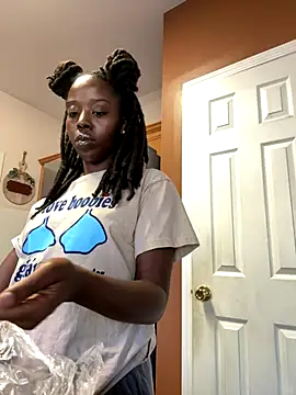 Snapshot of choclatepeaach chatting on 11-01-25, 08:33 choclatepeaach online show from 11-01-25, 08:33